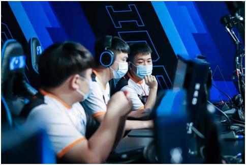 手在比赛中 手在比赛中