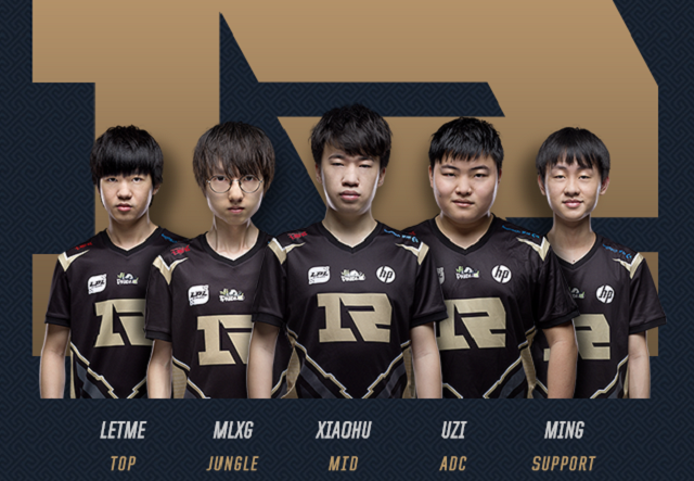 德队在小组 德队在小组